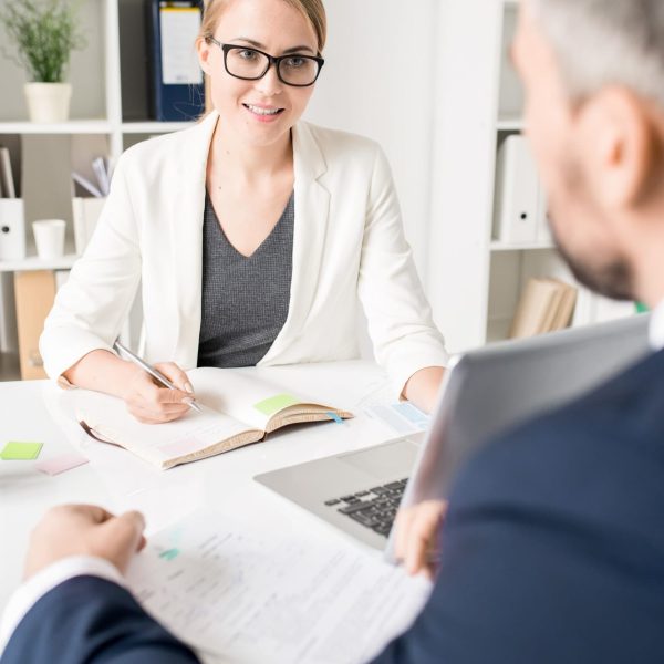 smiling-business-consultant-talking-to-entrepreneur.jpg smiling-business-consultant-talking-to-entrepreneur.jpg